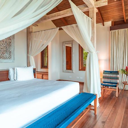 Отель La Coralina Island House Бокас-дель-Торо Экстерьер фото
